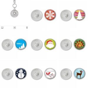 Purse charm with eight snaps.